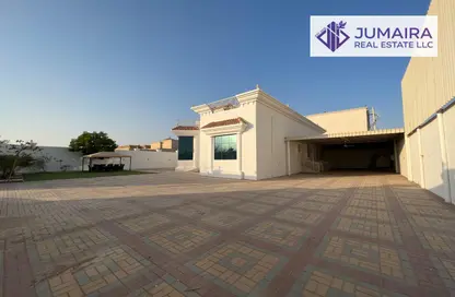 Compound - 3 Bedrooms - 5 Bathrooms for rent in Al Riffa - Ras Al Khaimah