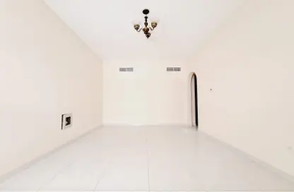 Apartment - 2 Bedrooms - 2 Bathrooms for rent in Fire Station Road - Muwaileh - Sharjah