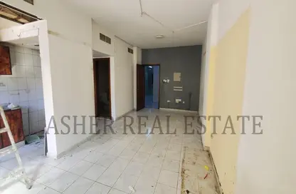 Apartment - 1 Bathroom for rent in Dar Al Majaz - Jamal Abdul Nasser Street - Al Majaz - Sharjah