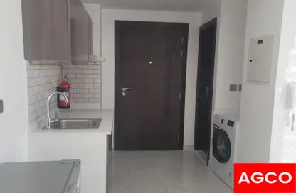 Apartment - 1 Bathroom for rent in Arabian gate 1 - Dubai Residence Complex - Dubai