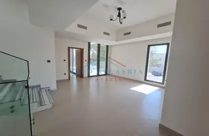 Villa - 4 Bedrooms - 4 Bathrooms for rent in Al Garhoud Villas - Al Garhoud - Dubai