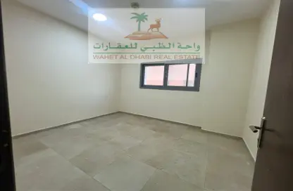 Apartment - 2 Bedrooms - 2 Bathrooms for rent in Abu Shagara building - Abu shagara - Sharjah