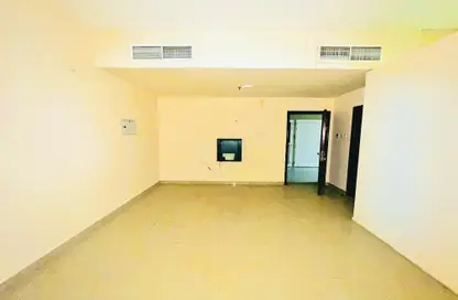 Apartment - 1 Bathroom for rent in Al Thani Muwaileh - Muwaileh Commercial - Sharjah