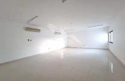 Apartment - 3 Bedrooms - 3 Bathrooms for rent in Al Kewaitat - Central District - Al Ain