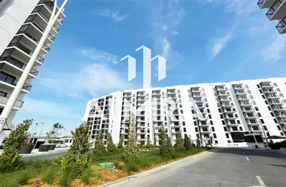 Apartment - 3 Bedrooms - 4 Bathrooms for sale in Waters Edge - Yas Island - Abu Dhabi