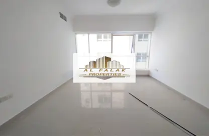 Apartment - 3 Bedrooms - 3 Bathrooms for rent in New Al Taawun Road - Al Taawun - Sharjah