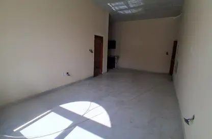 Apartment - 1 Bathroom for rent in Maliha - Sharjah Industrial Area - Sharjah