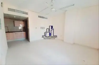 Apartment - Studio - 1 Bathroom for rent in SG Muwaileh Building - Muwaileh - Sharjah