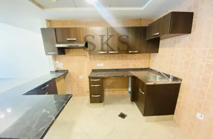 Apartment - 1 Bedroom - 1 Bathroom for rent in Metro Building - Al Barsha 1 - Al Barsha - Dubai