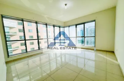 Apartment - 4 Bedrooms - 5 Bathrooms for rent in Khalidiya Twin Towers - Al Khalidiya - Abu Dhabi