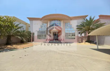 Villa - 5 Bedrooms - 7 Bathrooms for rent in Al Masoodi - Al Ain