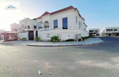 Villa - 5 Bedrooms - 7 Bathrooms for sale in Al Yasmeen 1 - Al Yasmeen - Ajman