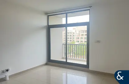 Apartment - 1 Bathroom for rent in The Links Canal Apartments - The Links - The Views - Dubai