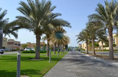 Townhouse - 5 Bedrooms - 6 Bathrooms for rent in Yasmin Community - Al Raha Gardens - Abu Dhabi