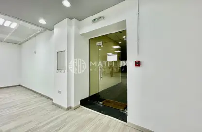 Office Space - Studio - 4 Bathrooms for rent in Control Tower - Motor City - Dubai