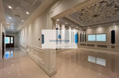 Villa - 5 Bedrooms - 7 Bathrooms for rent in Al Khaleej Al Arabi Street - Al Bateen - Abu Dhabi