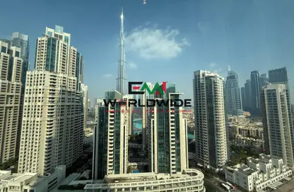 Apartment - 3 Bedrooms - 4 Bathrooms for rent in Vida Residence Downtown - Downtown Dubai - Dubai