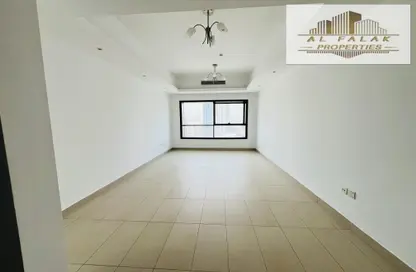 Apartment - 1 Bedroom - 2 Bathrooms for rent in Al Mamzar - Al Mamzar - Sharjah - Sharjah