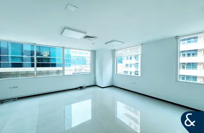 Office Space - Studio for rent in Bay Square Building 7 - Bay Square - Business Bay - Dubai