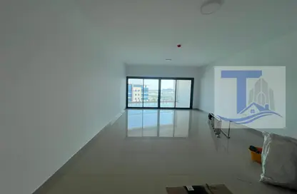 Apartment - 2 Bedrooms - 3 Bathrooms for rent in Al Zeina - Al Raha Beach - Abu Dhabi