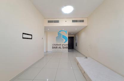 Apartment - 2 Bedrooms - 2 Bathrooms for rent in Tiger Building Al Qadesia - Al Nahda - Sharjah