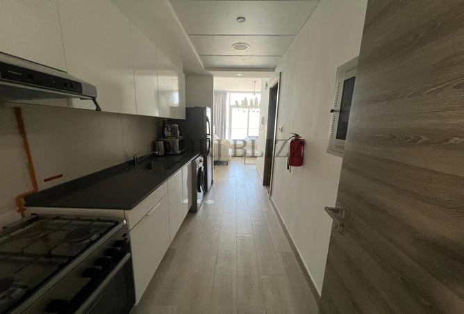 Rent In Bloom Towers B: FULLY FURNISHED STUDIO|READY TO MOVE|WITH ...