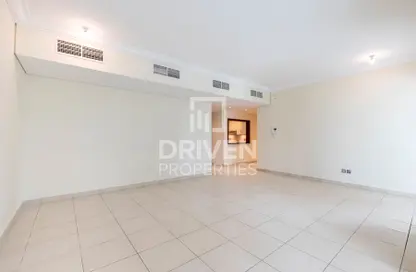 Apartment - 2 Bedrooms - 2 Bathrooms for rent in 8 Boulevard Walk - Mohammad Bin Rashid Boulevard - Downtown Dubai - Dubai