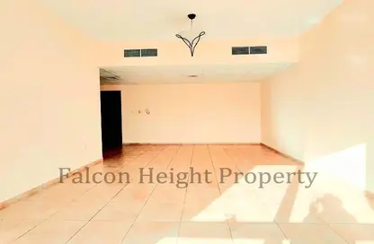 Apartment - 2 Bedrooms - 2 Bathrooms for rent in Dar Al Majaz - Jamal Abdul Nasser Street - Al Majaz - Sharjah