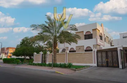 Villa - 5 Bedrooms - 6 Bathrooms for rent in Al Karamah - Abu Dhabi