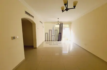 Apartment - 1 Bedroom - 2 Bathrooms for rent in The Square 2 - Muwaileh Commercial - Sharjah