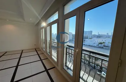 Apartment - 4 Bedrooms - 5 Bathrooms for rent in Delma Street - Al Mushrif - Abu Dhabi