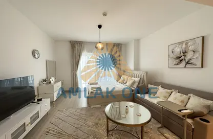 Apartment - 1 Bathroom for rent in Waters Edge - Yas Island - Abu Dhabi