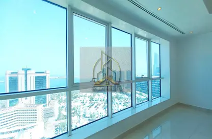 Apartment - 3 Bedrooms - 5 Bathrooms for rent in Cornich Al Khalidiya - Al Khalidiya - Abu Dhabi