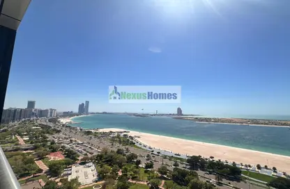 Apartment - 3 Bedrooms - 3 Bathrooms for rent in Wave tower - Corniche Road - Abu Dhabi