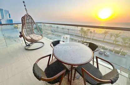 Apartment - 1 Bedroom - 2 Bathrooms for sale in The 8 - The Crescent - Palm Jumeirah - Dubai