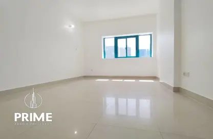 Apartment - 2 Bedrooms - 2 Bathrooms for rent in Rafiqa Al Qubaisi Building - Defense Road - Abu Dhabi