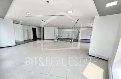 Office Space - Studio - 1 Bathroom for rent in The Regal Tower - Business Bay - Dubai