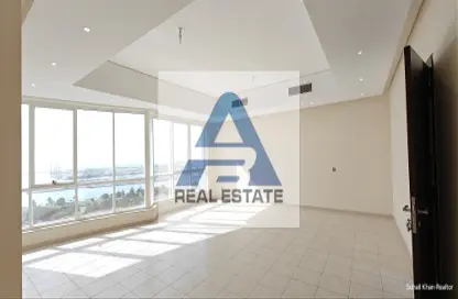 Apartment - 3 Bedrooms - 4 Bathrooms for rent in Al Mina - Abu Dhabi