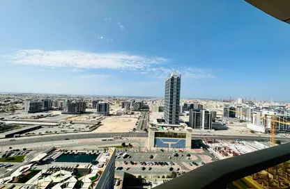 Apartment - 2 Bedrooms - 2 Bathrooms for rent in Al Manal Tower - Sheikh Zayed Road - Dubai