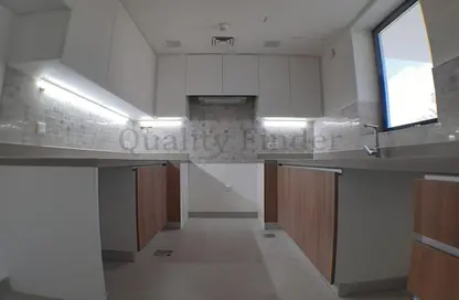 Townhouse - 2 Bedrooms - 3 Bathrooms for rent in Al Ghadeer 2 - Al Ghadeer - Abu Dhabi