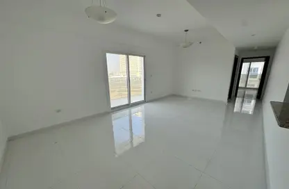 Apartment - 1 Bedroom - 1 Bathroom for rent in Safeer Residence 2 - Dubai Residence Complex - Dubai