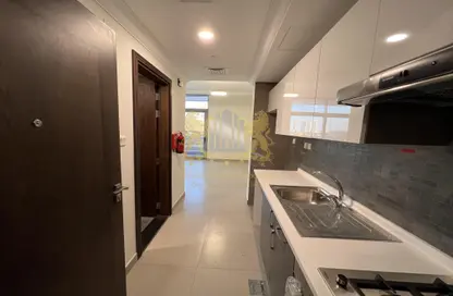 Apartment - 1 Bathroom for rent in Art Gardens Building B - Arjan - Dubai