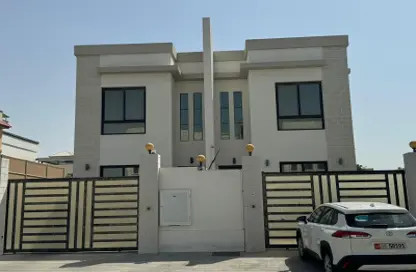 Villa - 5 Bedrooms - 4 Bathrooms for sale in Hoshi - Al Badie - Sharjah