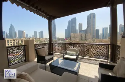 Apartment - 3 Bedrooms - 5 Bathrooms for sale in Zaafaran 3 - Zaafaran - Old Town - Dubai