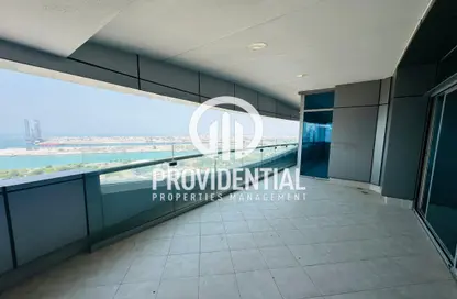 Apartment - 4 Bedrooms - 5 Bathrooms for rent in Al Mina Tower - Al Mina - Abu Dhabi