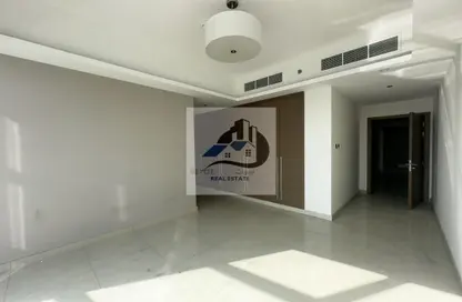 Apartment - 3 Bedrooms - 4 Bathrooms for rent in Gulfa Towers - Al Rashidiya 1 - Al Rashidiya - Ajman