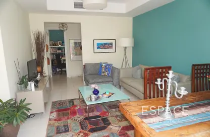 Villa - 2 Bedrooms - 3 Bathrooms for rent in Springs 12 - The Springs - Dubai