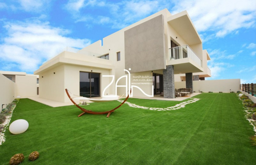 Villa for Sale in Yas Acres: Superb Deal Spacious Golf Front Standalone ...