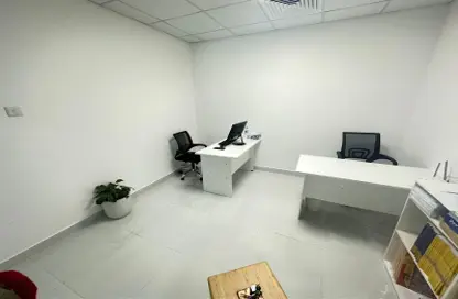 Business Centre - Studio - 1 Bathroom for rent in Aspin Tower - Sheikh Zayed Road - Dubai