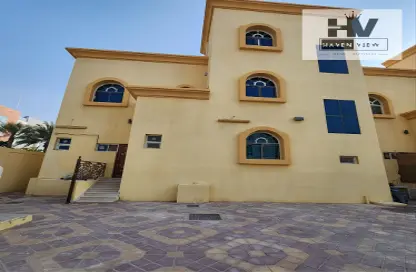 Villa - 6 Bedrooms - 7 Bathrooms for rent in Shakhbout City - Abu Dhabi